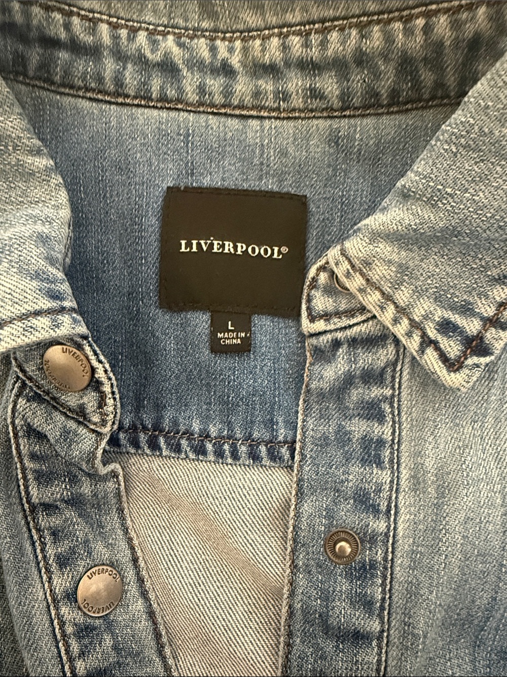 Liverpool Oversized Denim Jacket Size Large 100% Cotton Vintage Wash - Picture 3 of 10